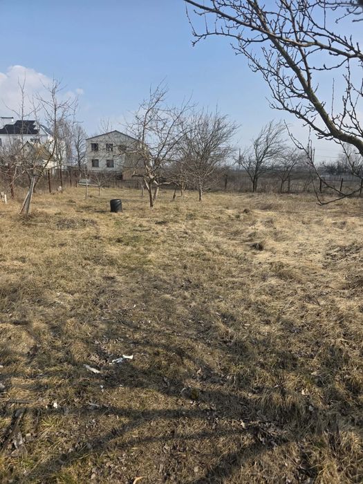 Продам земельну ділянку в Трушках