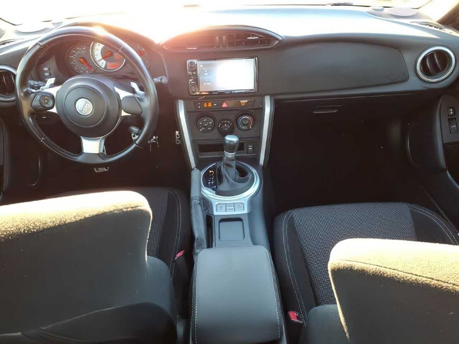 Toyota 86      2018