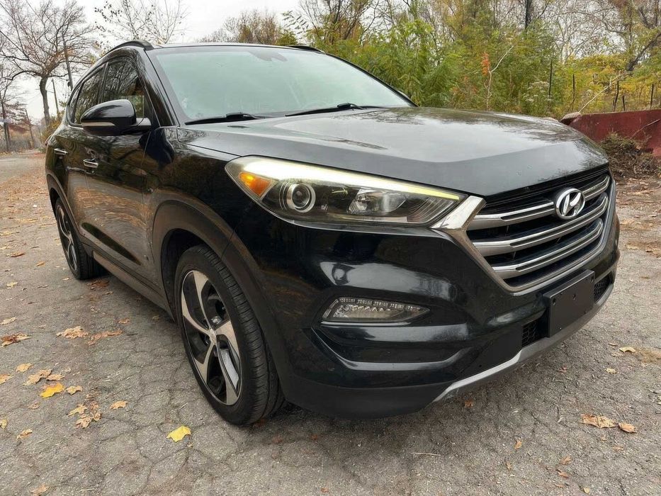 Hyundai Tucson Limited      2016