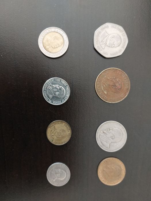 Lotes de moedas estrangeiras - Vários países