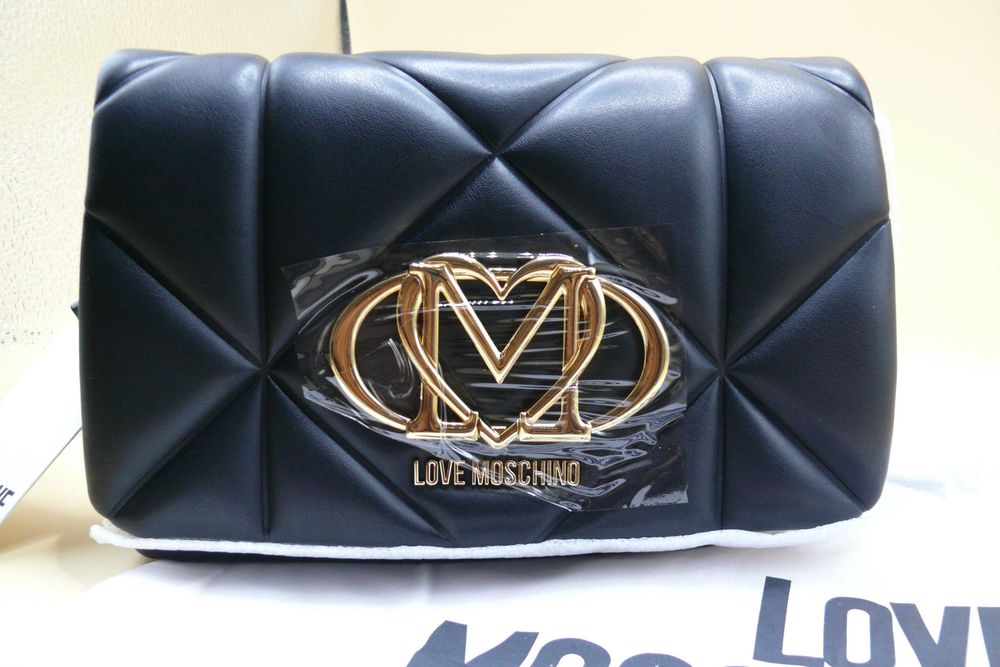 Bolsa Love Moschino. 
Largura : 24.0cm