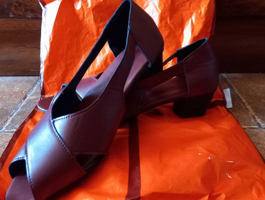Nowe buty damskie