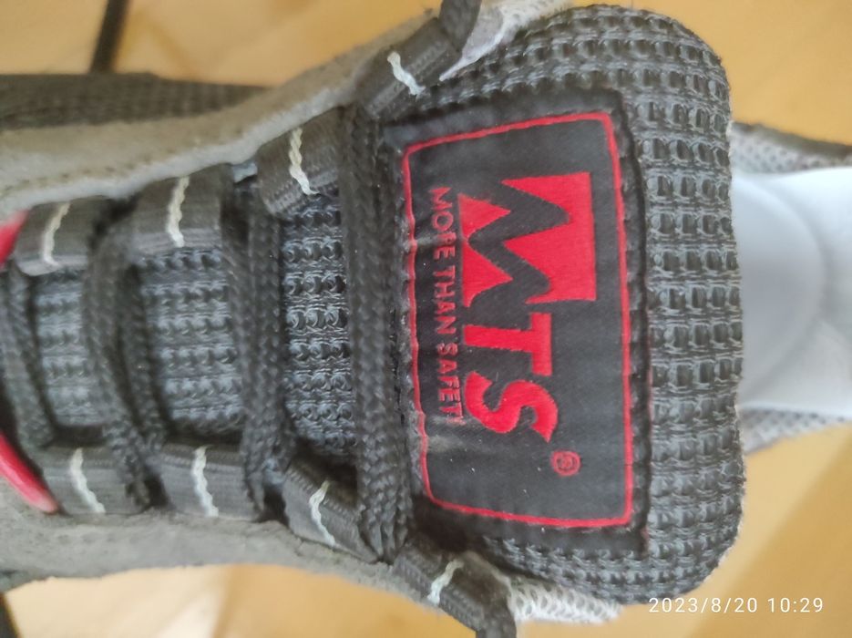 Кросівки робочі 38 р. ( маломірки)