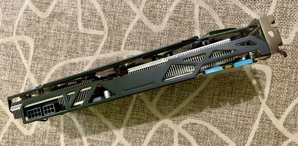 Відеокарта NVIDIA GTX 770 Gigabyte Windforce