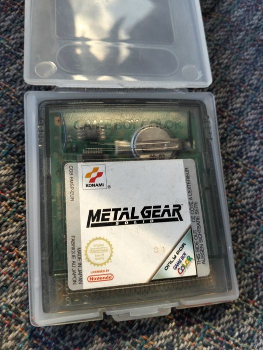 Jogo Metal Gear Game Boy color
