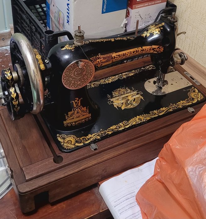 Терміново продам вінтажну/антикварну Singer 1904р.швейну машину в ідеальному стані
