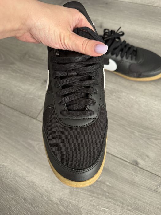 Кровіски nike us 10.5 унісекс