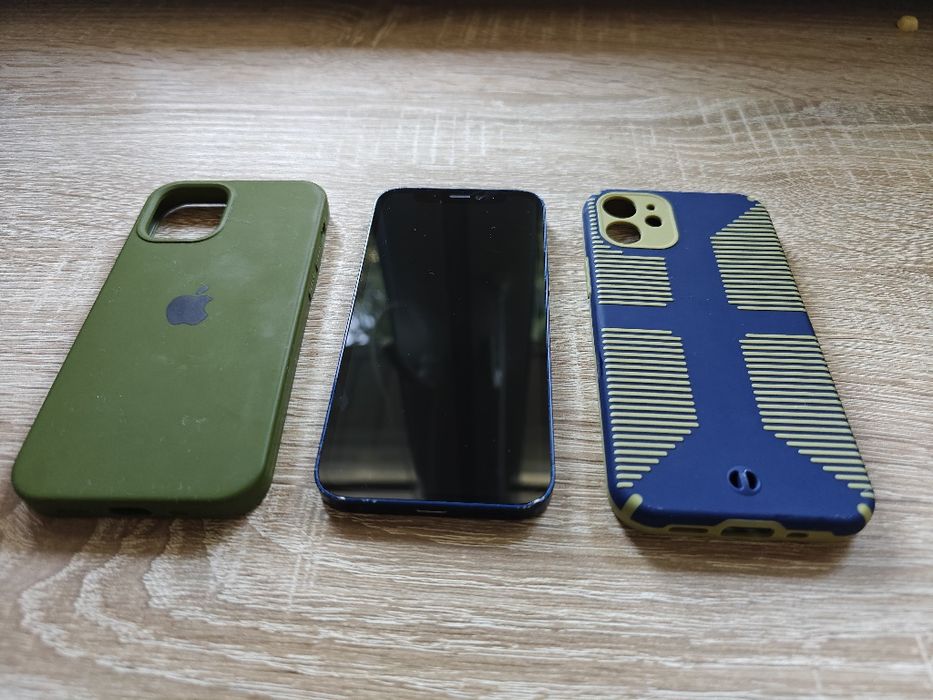 Iphone 12 Mini, 2 etui gratis.