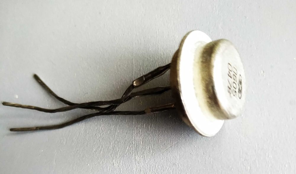 Электроника.Радиодетали диоды,транзисторы,теристоры