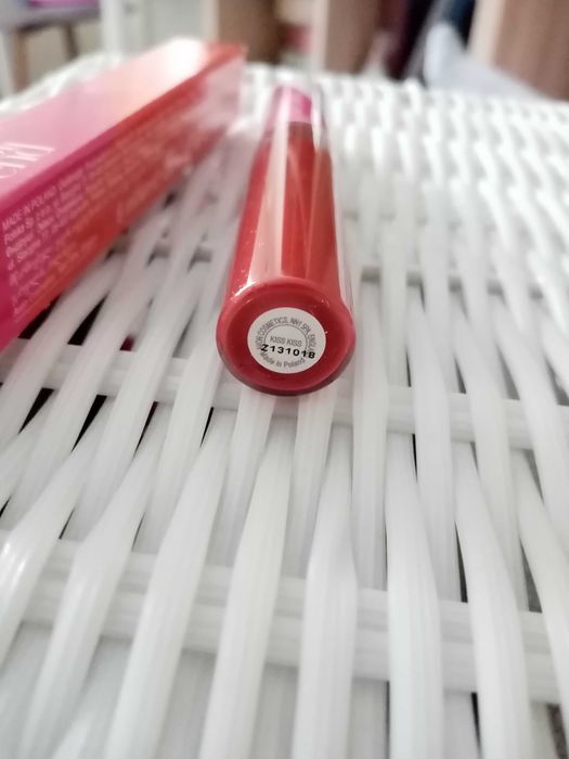 Lip gloss Avon - Novo