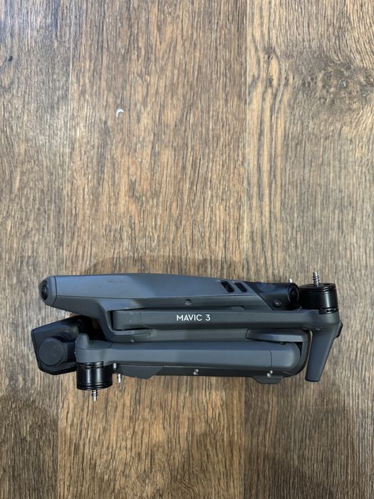 Dji mavic 3 мавік 3 чудовий стан 7 годин нальоту + батарея пропи