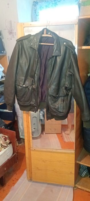 Кожна куртка пілот xl