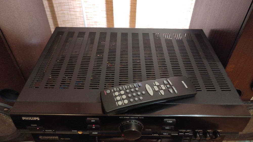 Усилитель Philips FA-761 Звук !