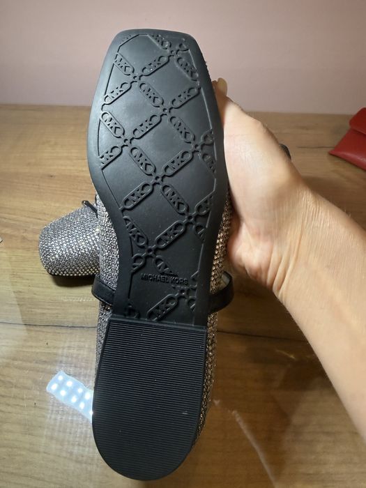 Продам балетки Michael Kors