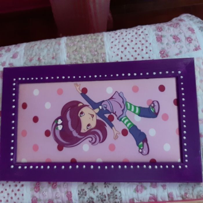 Vendo 2 quadros da docinho de morango