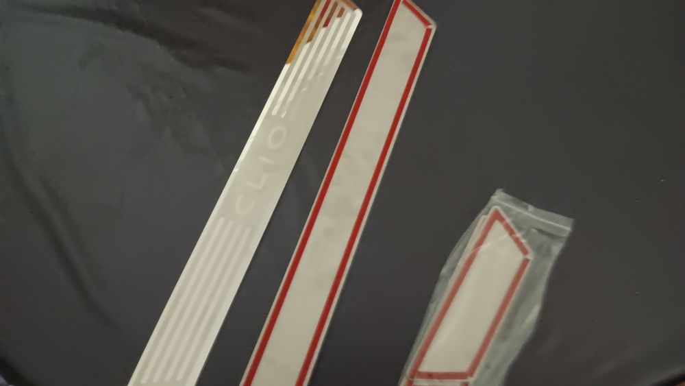 Frisos Soleira da porta Renault Clio