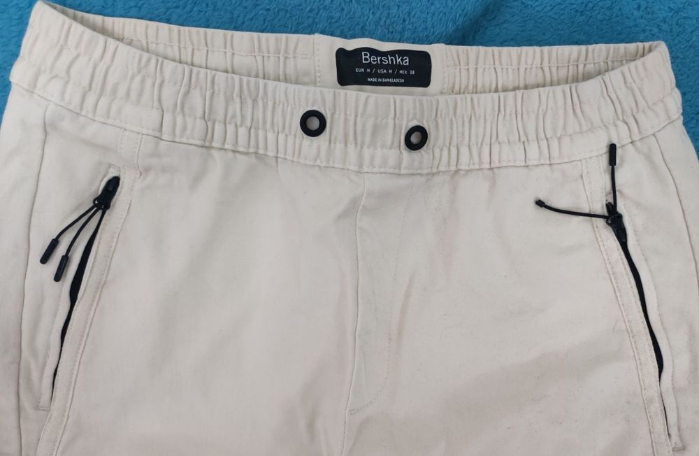 Calças Bershka M