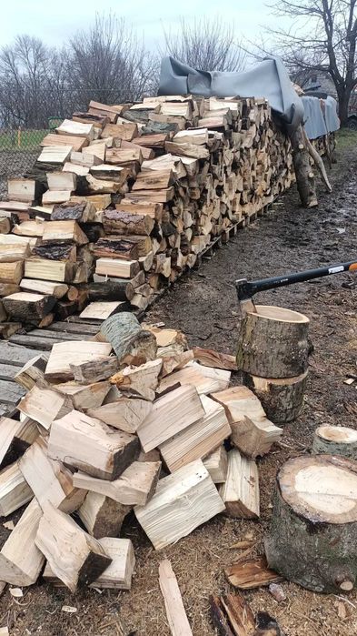 Drewno opałowe Suche mieszane rąbane Akacja,Jesion... możliwość transp