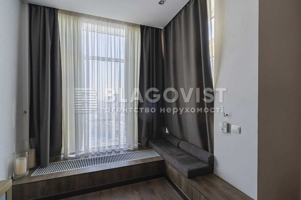 Дніпровська набережна  1-А , ЖК Silver Breeze ,  площа 141 м2