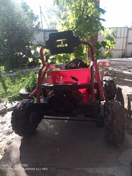 Електромобіль дитячий