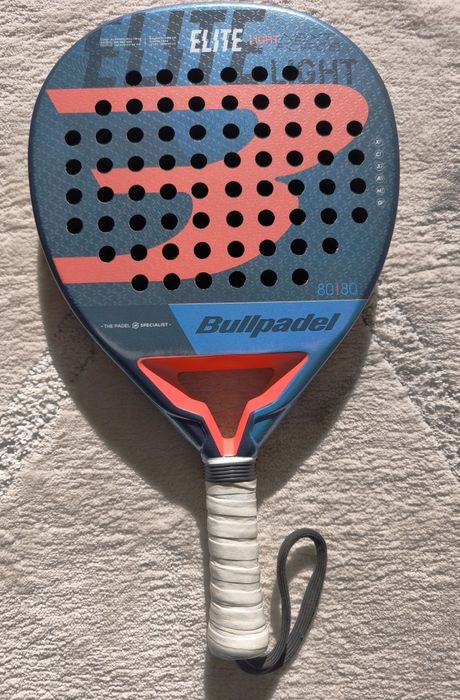 Raquete de Padel Bullpadell Elite light W mulher