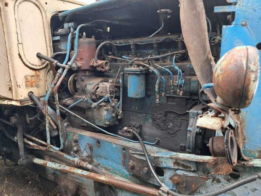 Трактор ЮМЗ 6  на запчастини