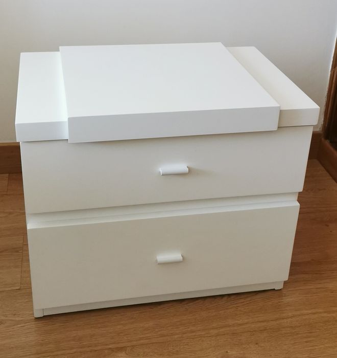 Mesa de cabeceira