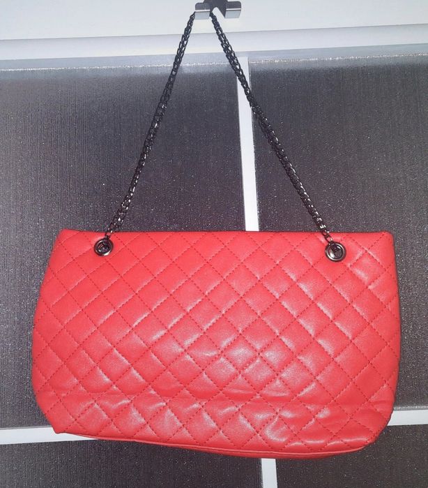 Torebka pikowana z łańcuszkiem