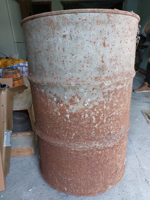 Металлическая бочка 200 л