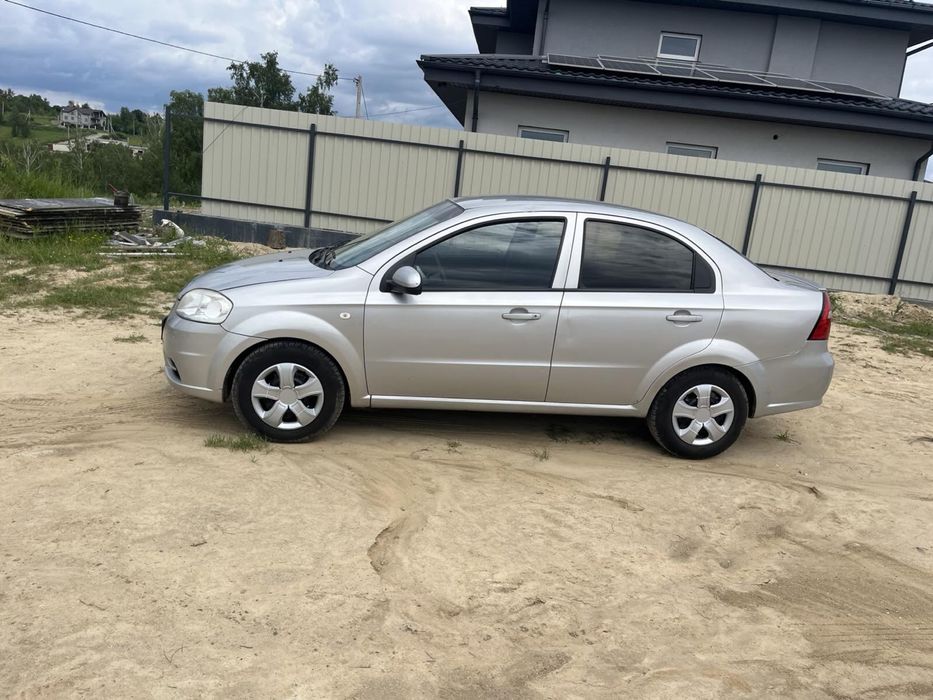 Продам Aveo T250 , 1.4 AT