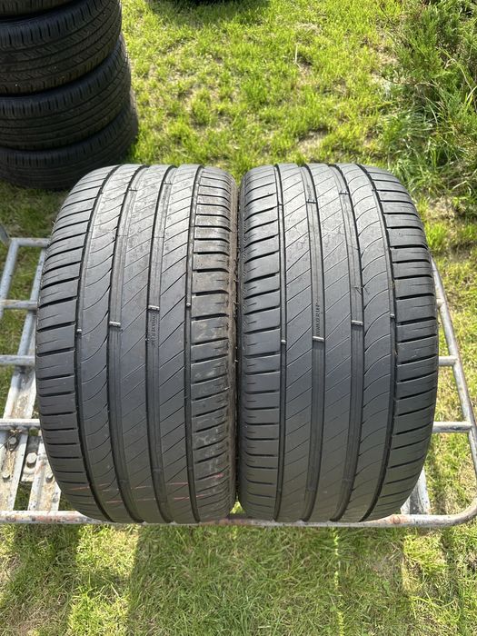 2X Kleber Dynaxer UHP 255/35 R19