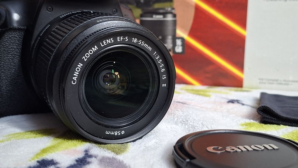 Фотоаппарат Canon 1300d е торг