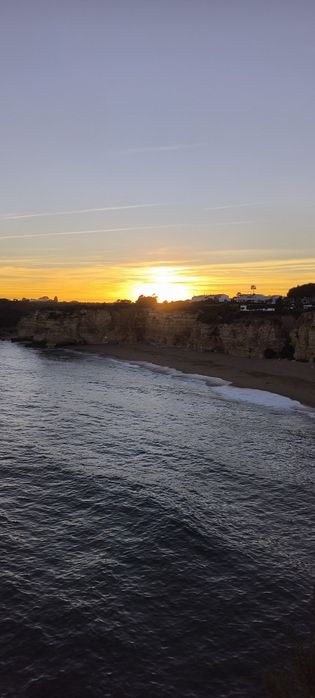 Apartamento com piscina e vista mar – Armação de Pêra