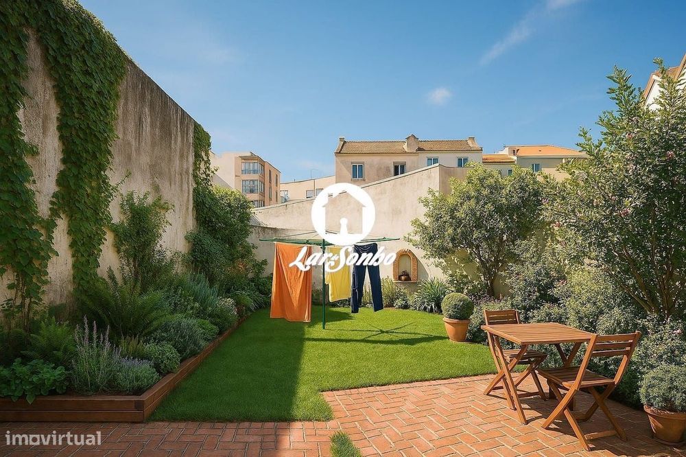Apartamento T3 remodelado com CAVE e TERRAÇO de 80m2 à constituição