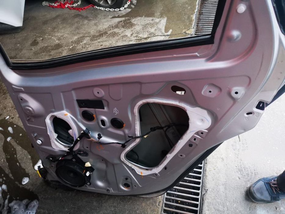 RENAULT SCENIC IV / 4 PORTA TRÁS DIREITA - PT450