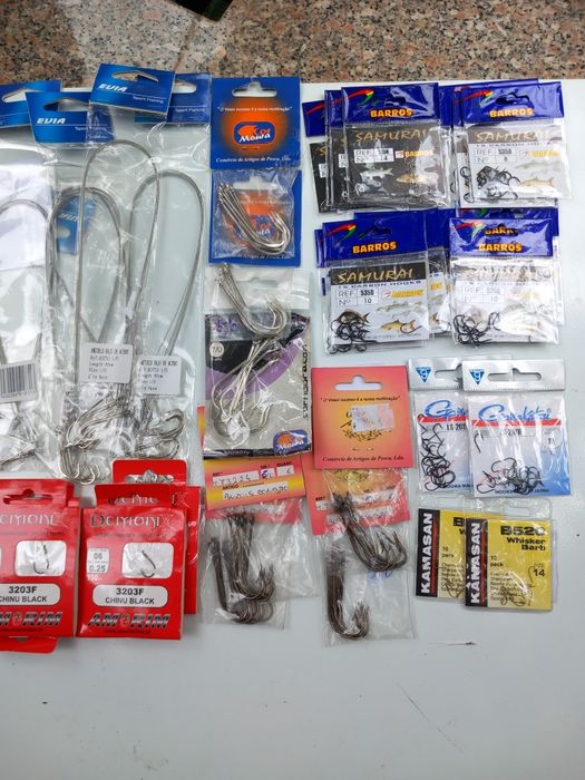 Anzois sortidos para pesca desportiva
