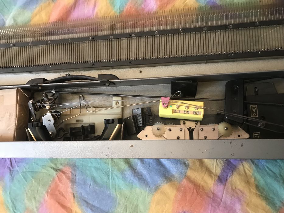 Вязальная машина нева5