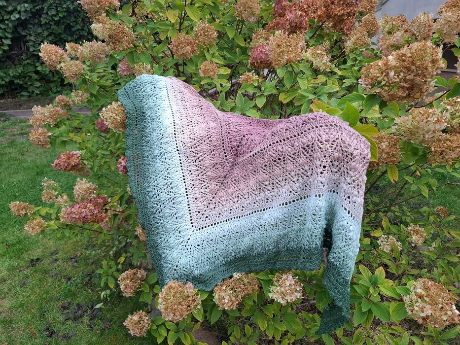 Chusta szydełkowa rękodzieło handmade