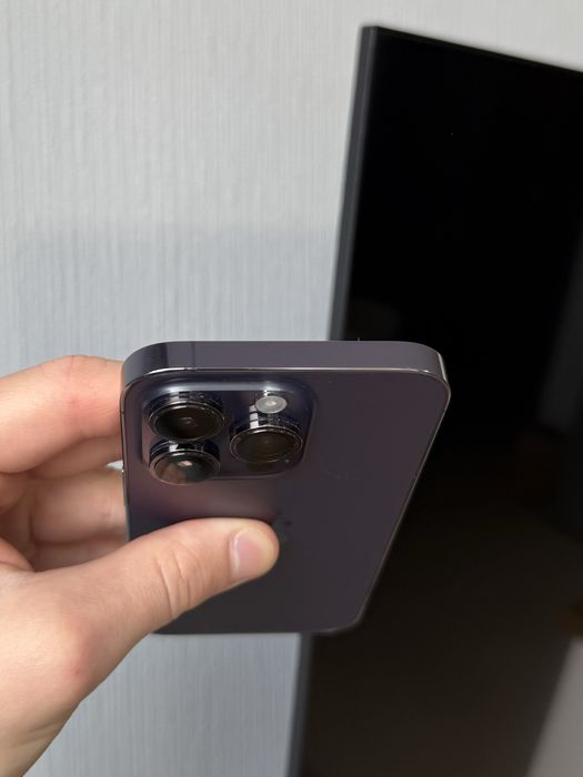 Продам Apple Iphone 14 Pro 128GB Deep Purple Фіз.сім. Neverlock АКБ-100%