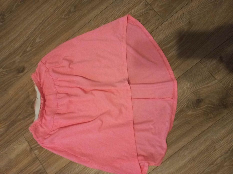 Spódnica symetryczna 140 cm. Różowa