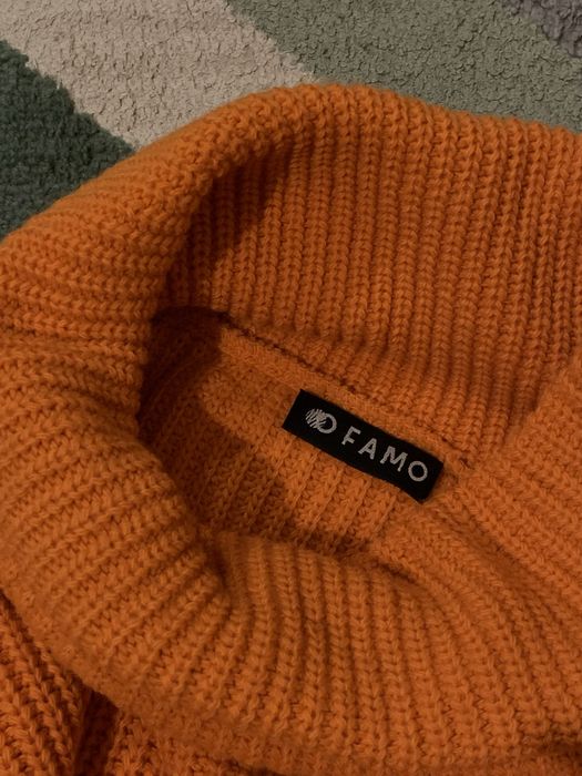 Новий светр Famo