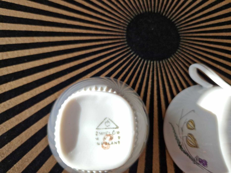 Komplet dwóch Porcelanowych filiżanek Chodzież Ćmielów