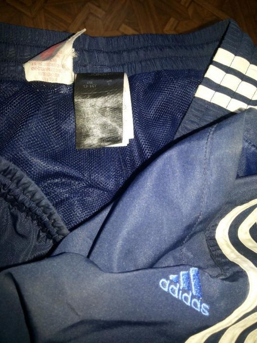 Продам спортивный костюм