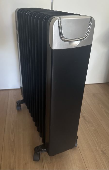 Aquecedor a óleo Equation com tampa traseira 2900W Turbo preto