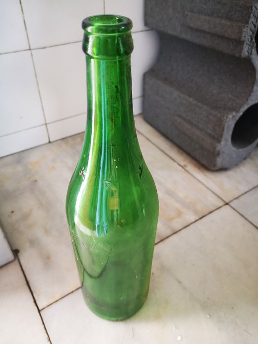 Garrafas 5 estrelas verde