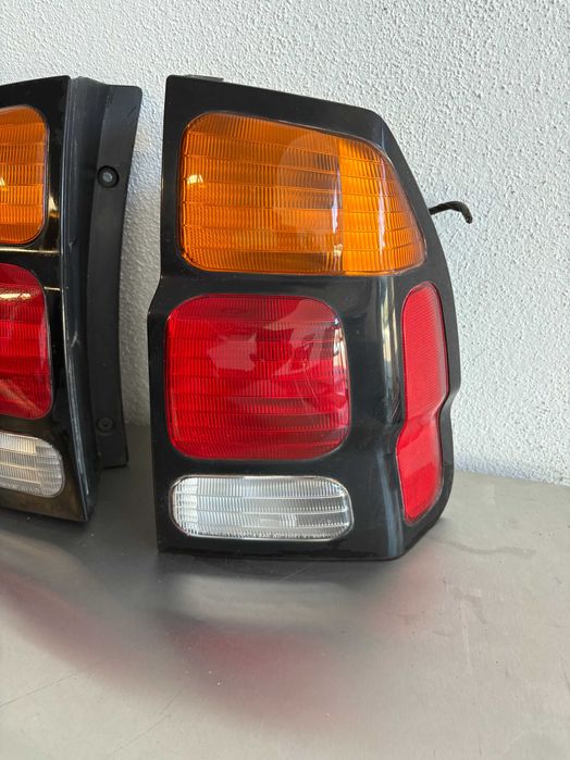 Farolins Traseiros Mitsubishi Pajero Sport 2001