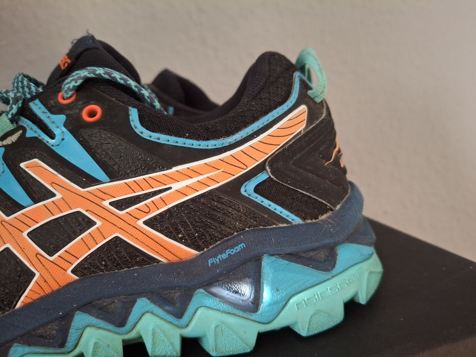 Asics  Gore-Tex  buty trailowe damskie 38