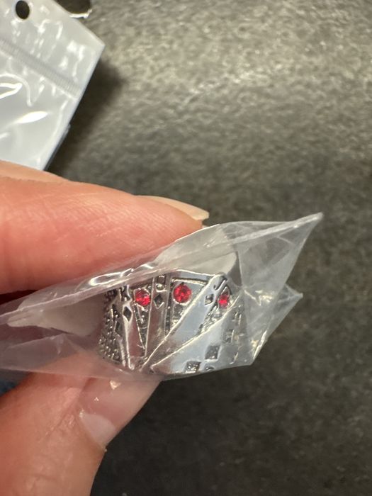 Кольцо новое Poker