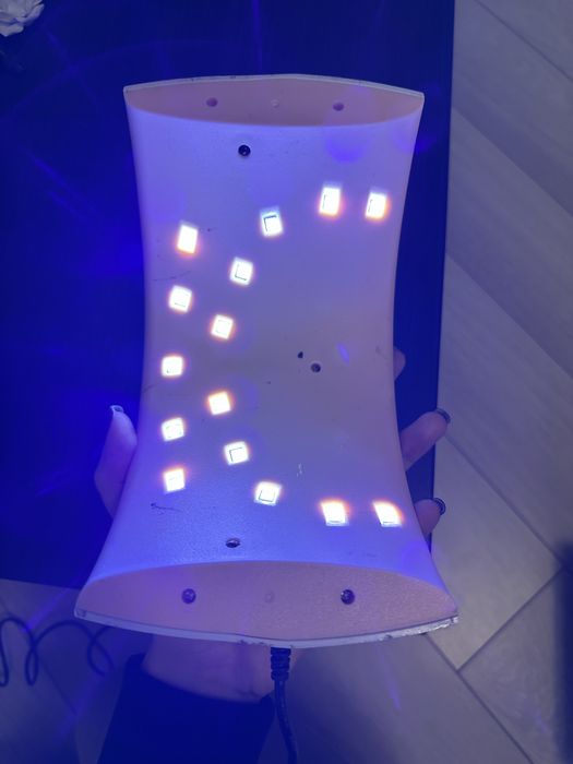 Лампа для манікюру