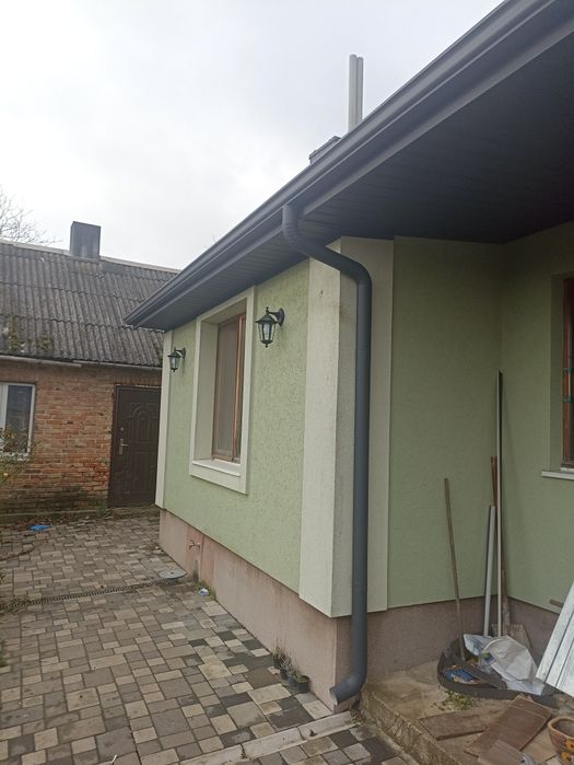 Безшовні водостоки з металу